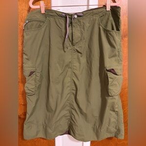 Women’s Green Sherpa Hiking Skirt